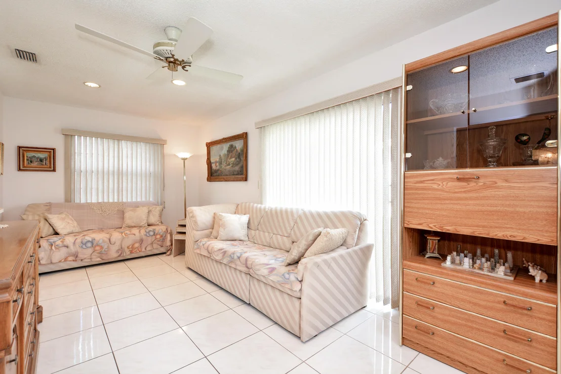 Photo of 6133 Stanley Lane