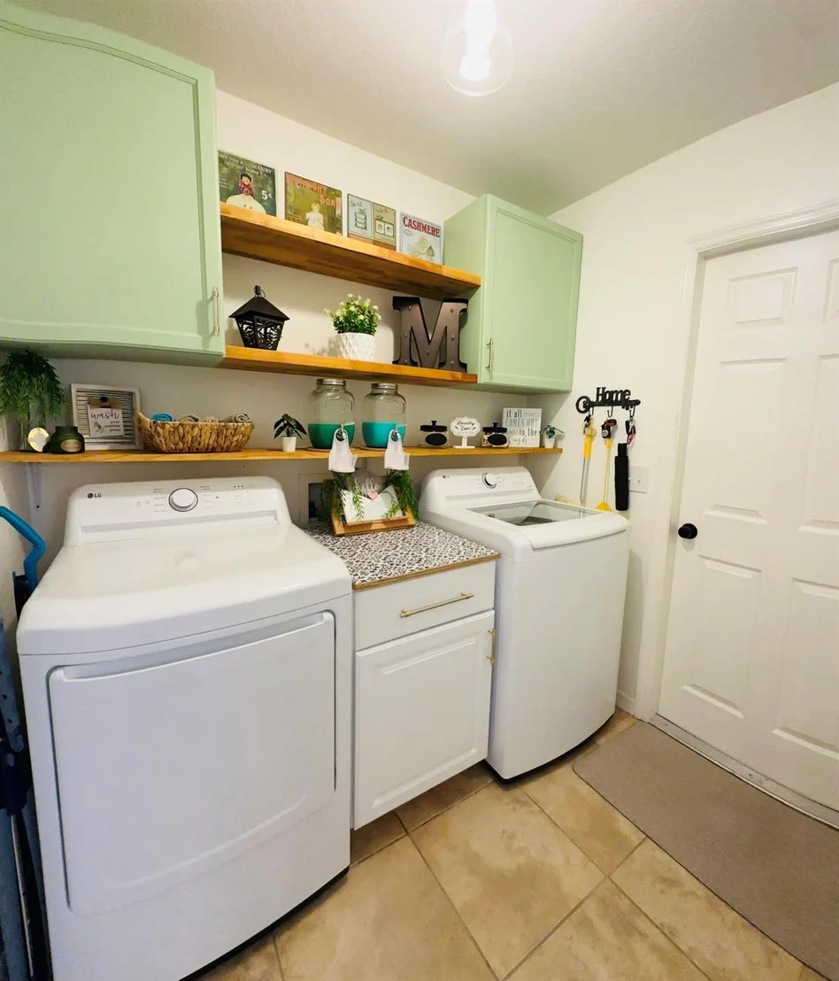 Photo of 15025 SW 24th Circle