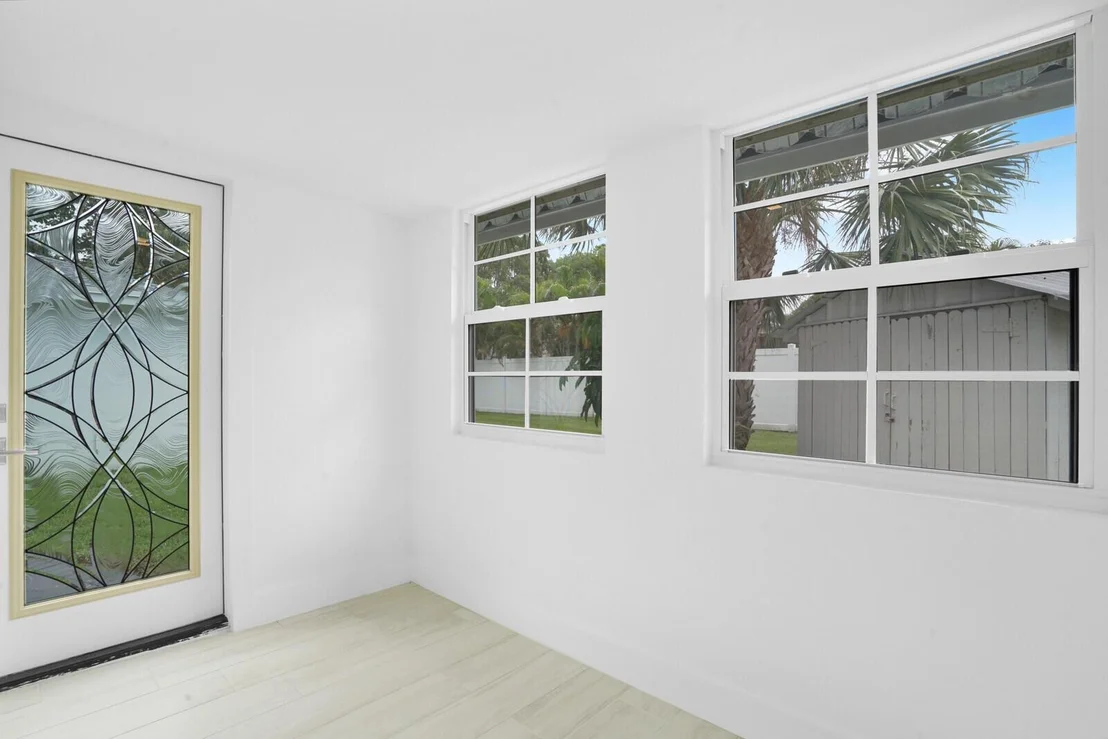 Photo of 826 Sunset Road