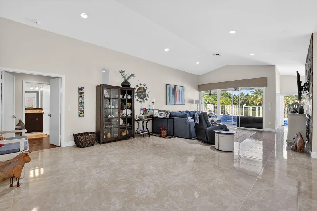 Photo of 11270 Clover Leaf Circle