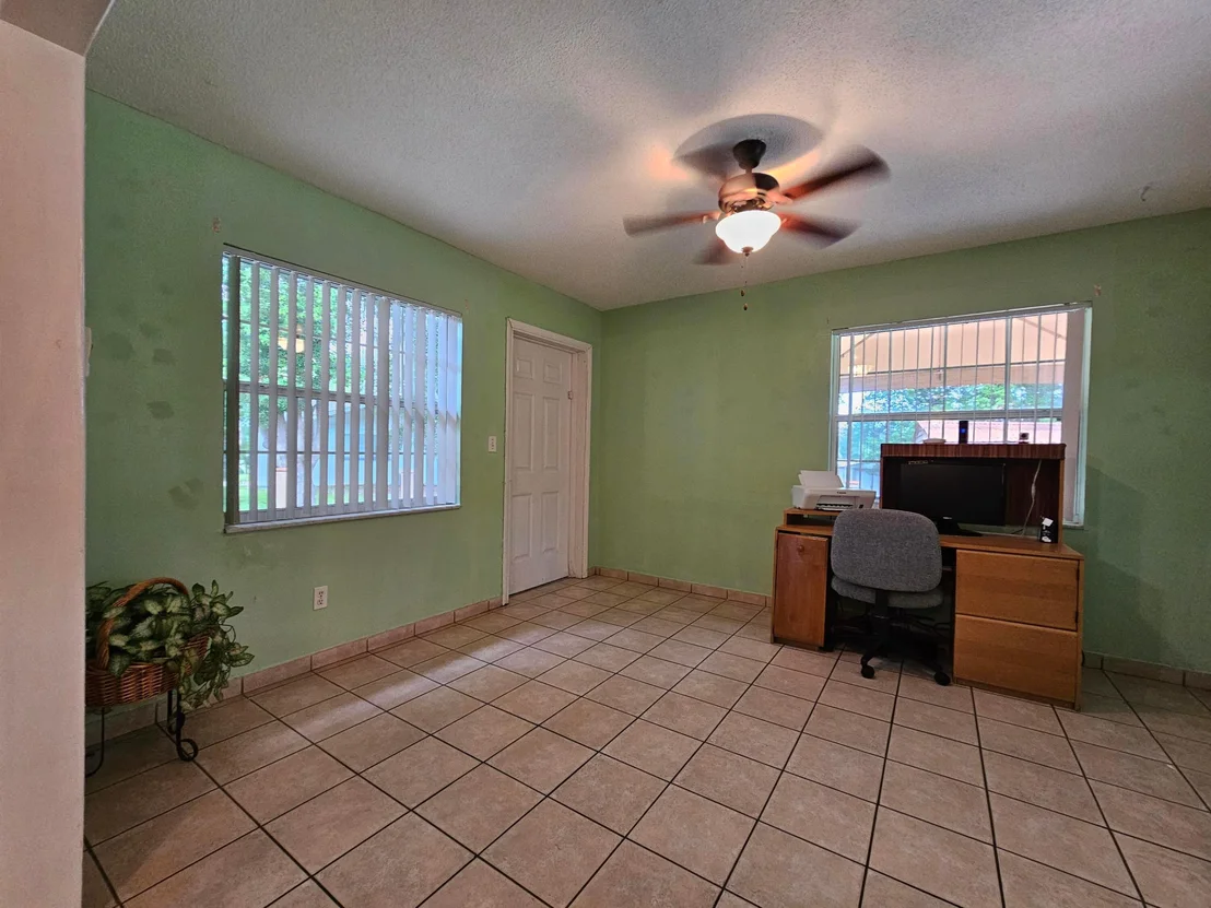 Photo of 474 Lake Road