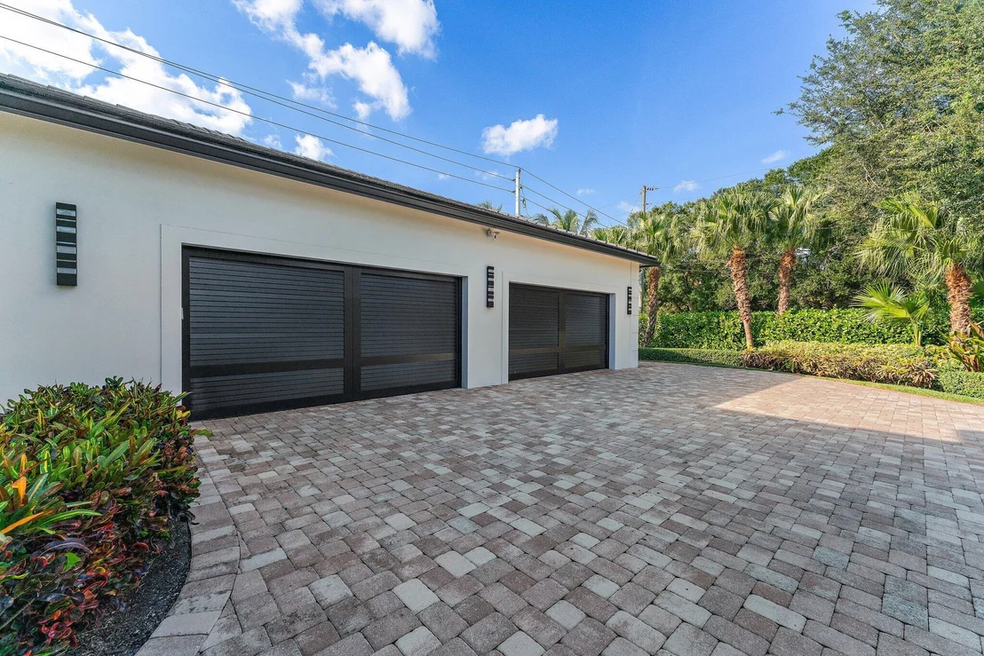 Photo of 5730 Holly Lane