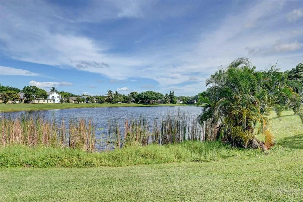 Photo of 1840 Edgewater Drive