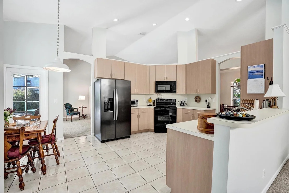 Photo of 4095 Augusta Avenue