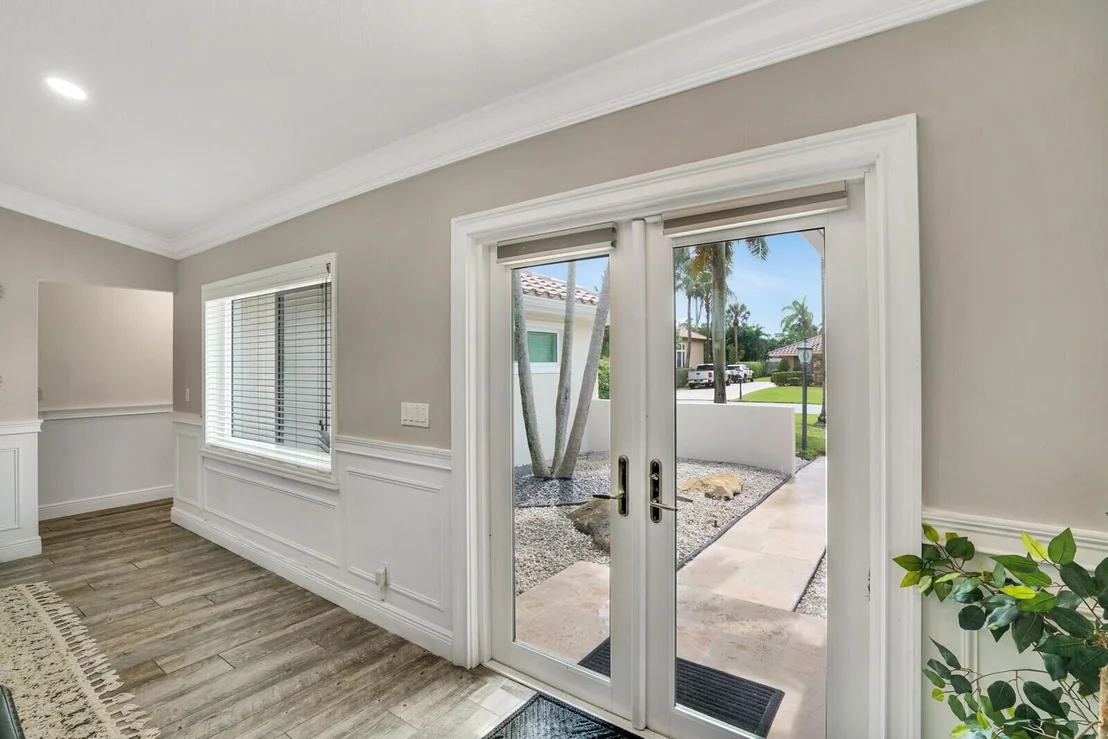 Photo of 4215 Gleneagles Drive