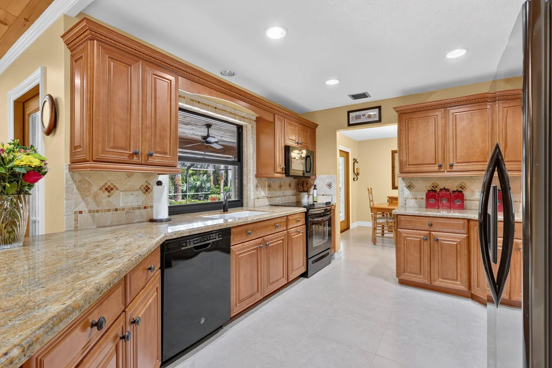 Photo of 5673 SE Lamay Drive