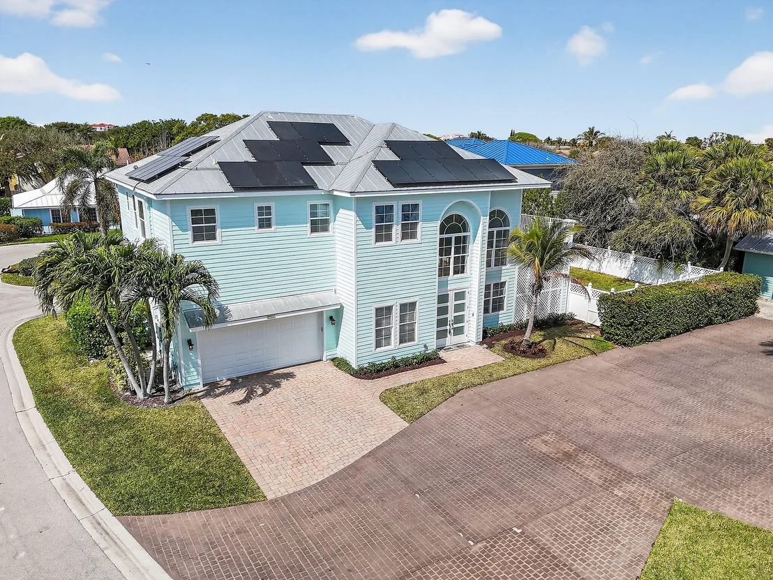 Photo of 807 Xanadu Place