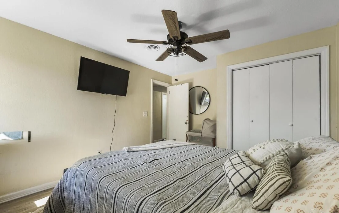 Photo of 6431 Sellers Drive