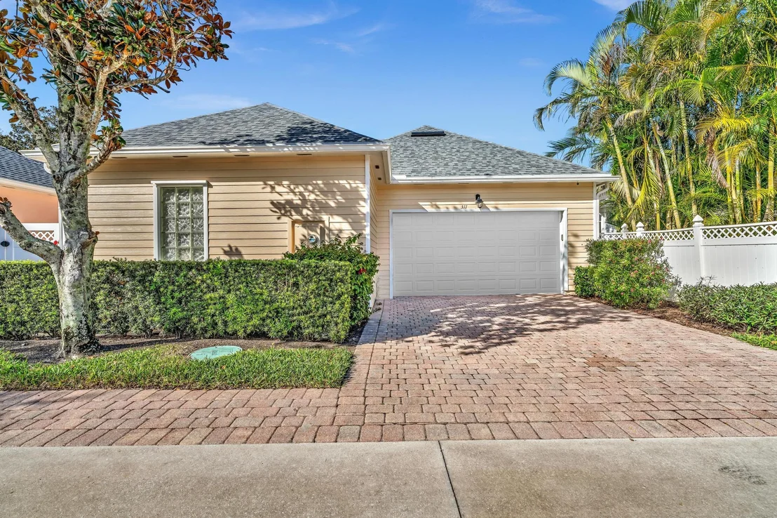 Photo of 311 Bougainvillea Drive