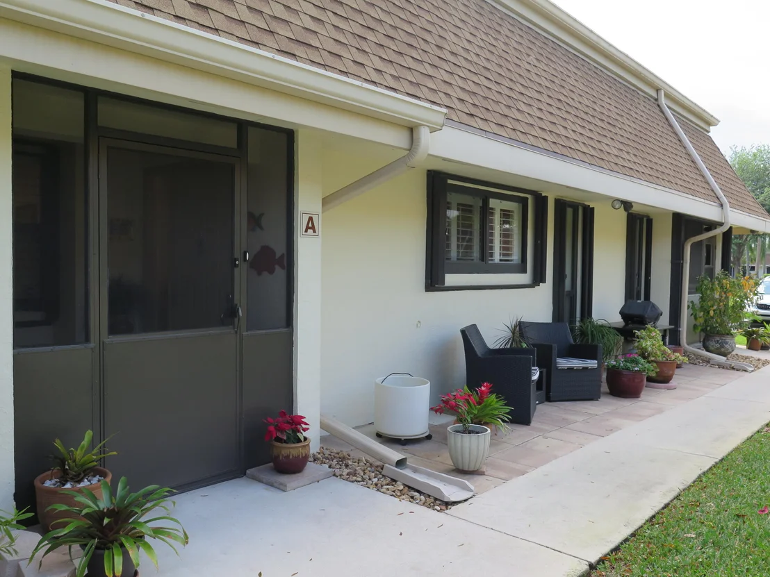 Photo of Unit A at 105 Half Moon Circle