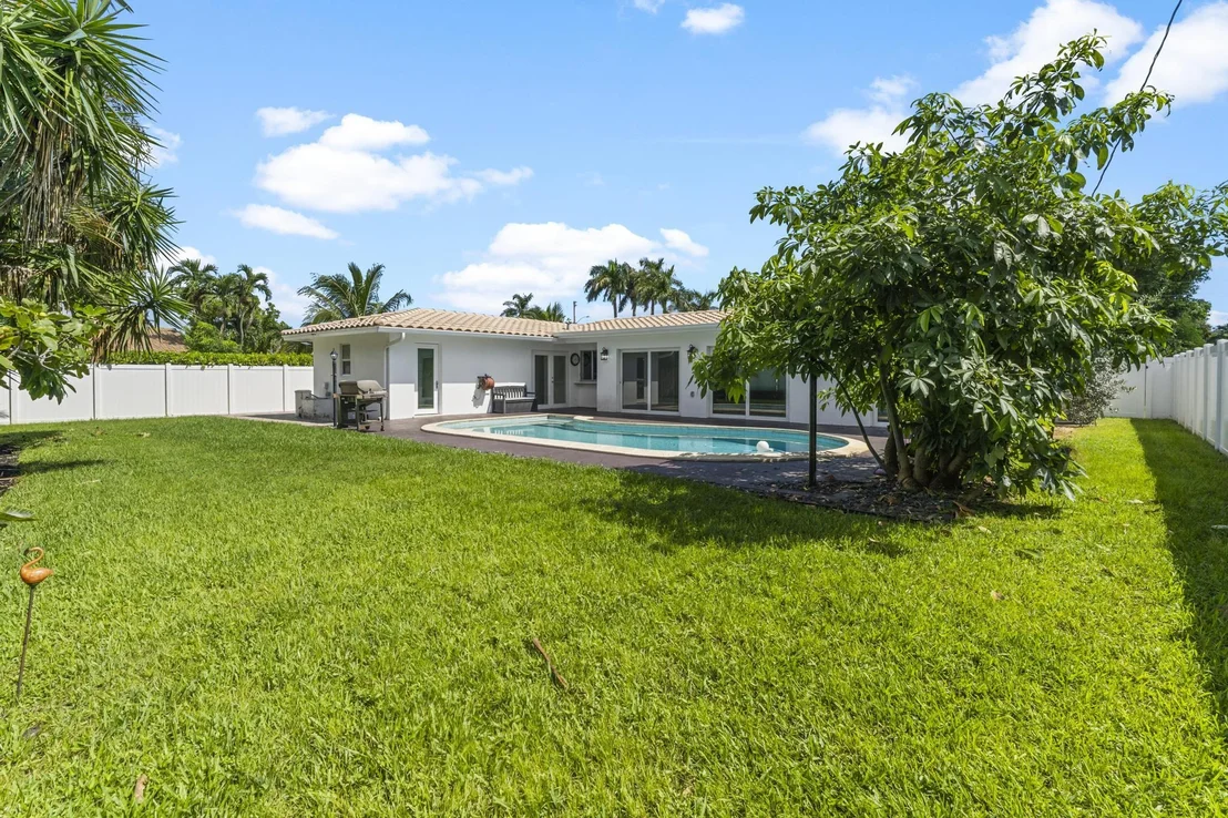 Photo of 599 NW 13th Drive