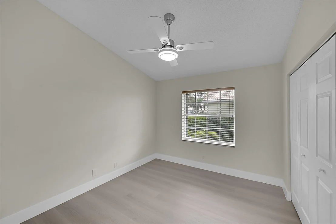 Photo of 6141 Heliconia Road