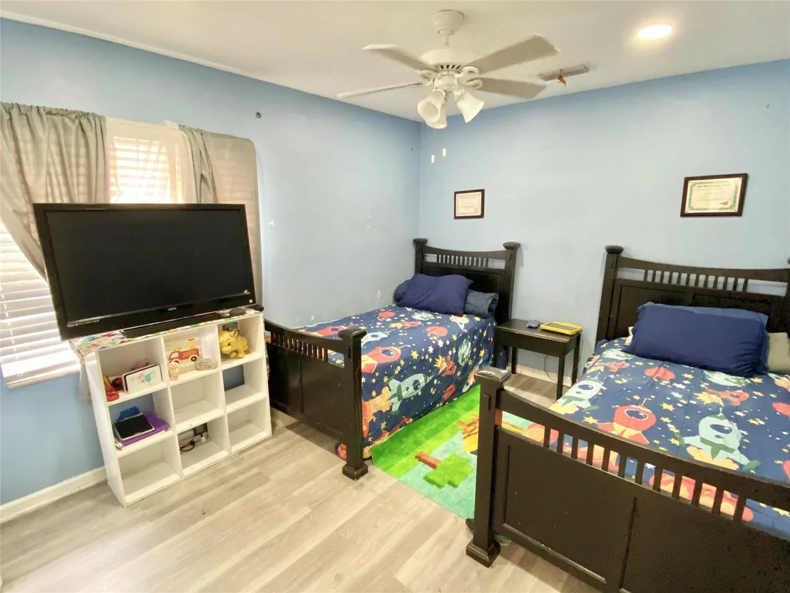 Photo of 9569 Richmond Circle