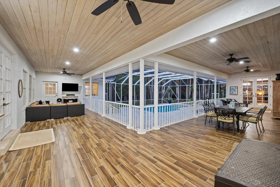 Photo of 9266 Oak Hammock Lane