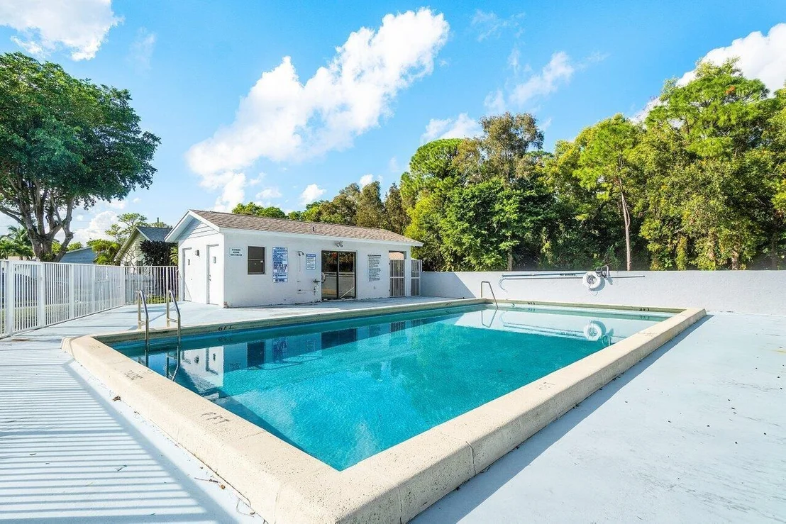 Photo of 4426 Walden Circle