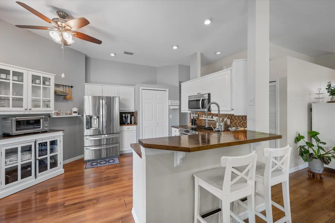 Photo of 1110 Aviary Road