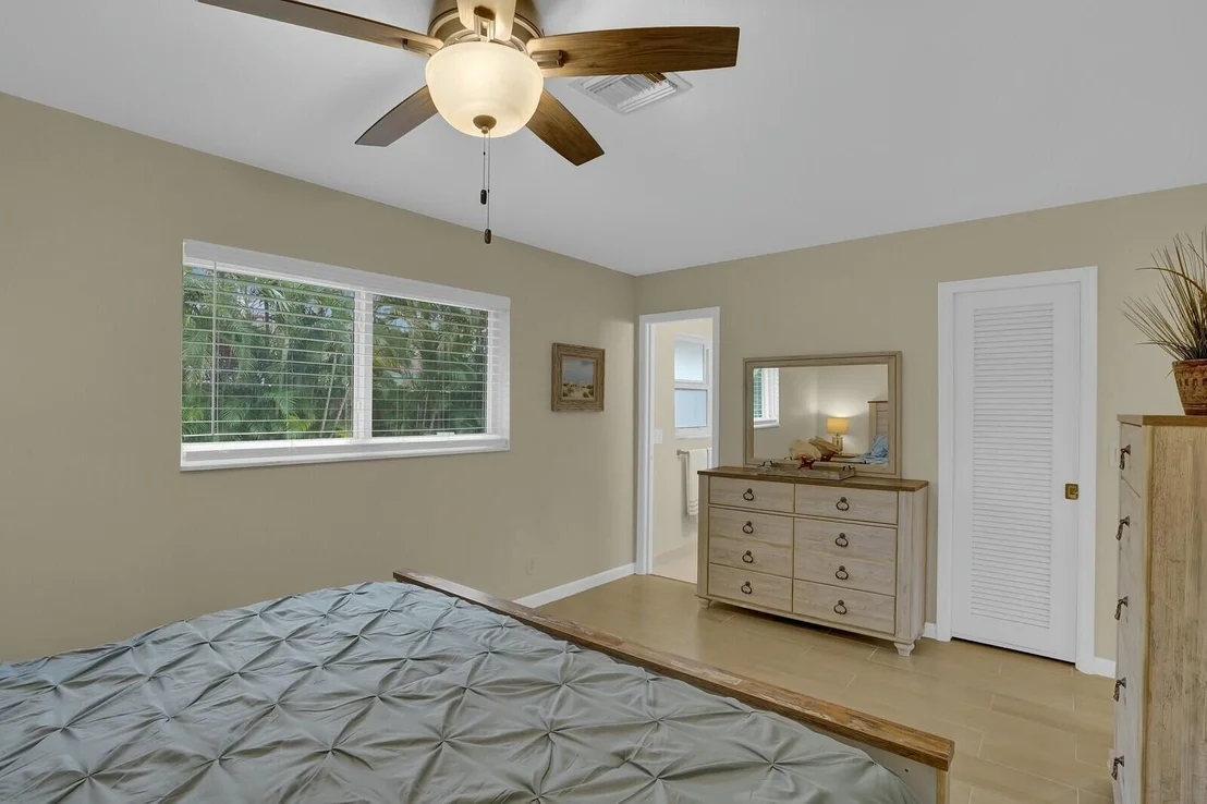 Photo of 736 Heron Drive