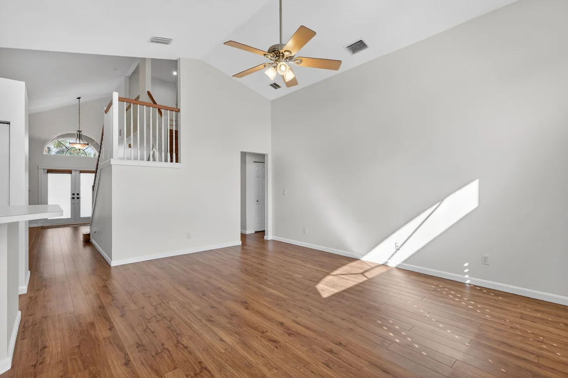 Photo of 1021 SE WESTMINSTER Place