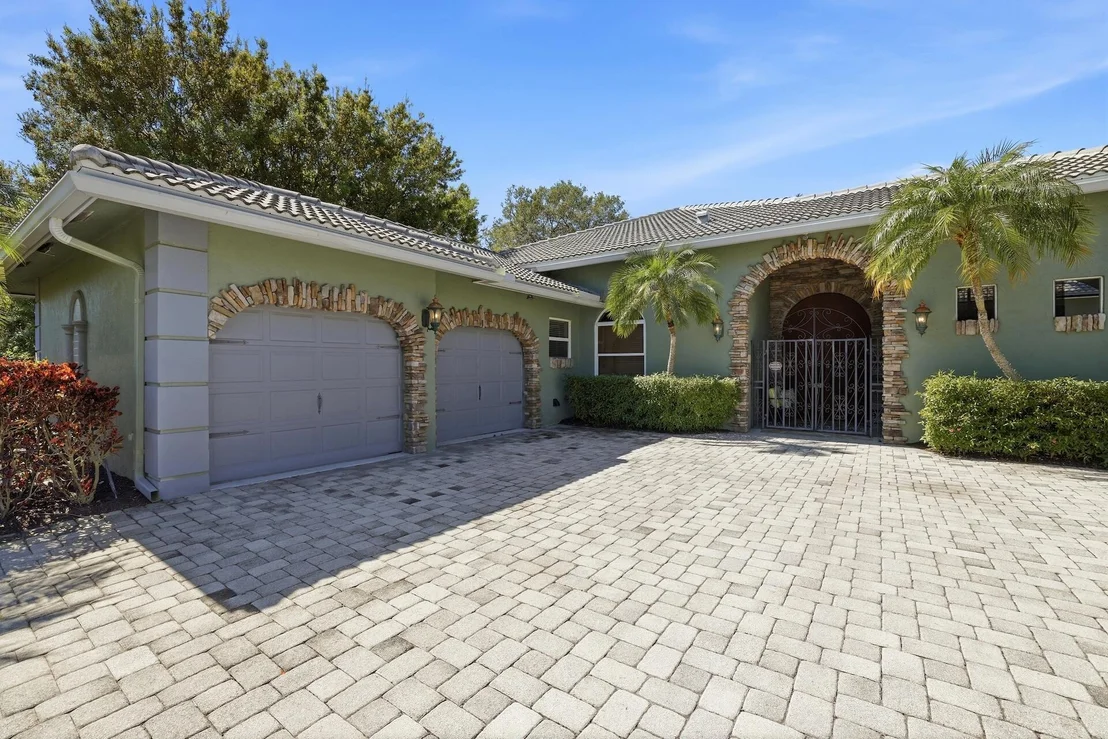 Photo of 8634 Sawpine Road