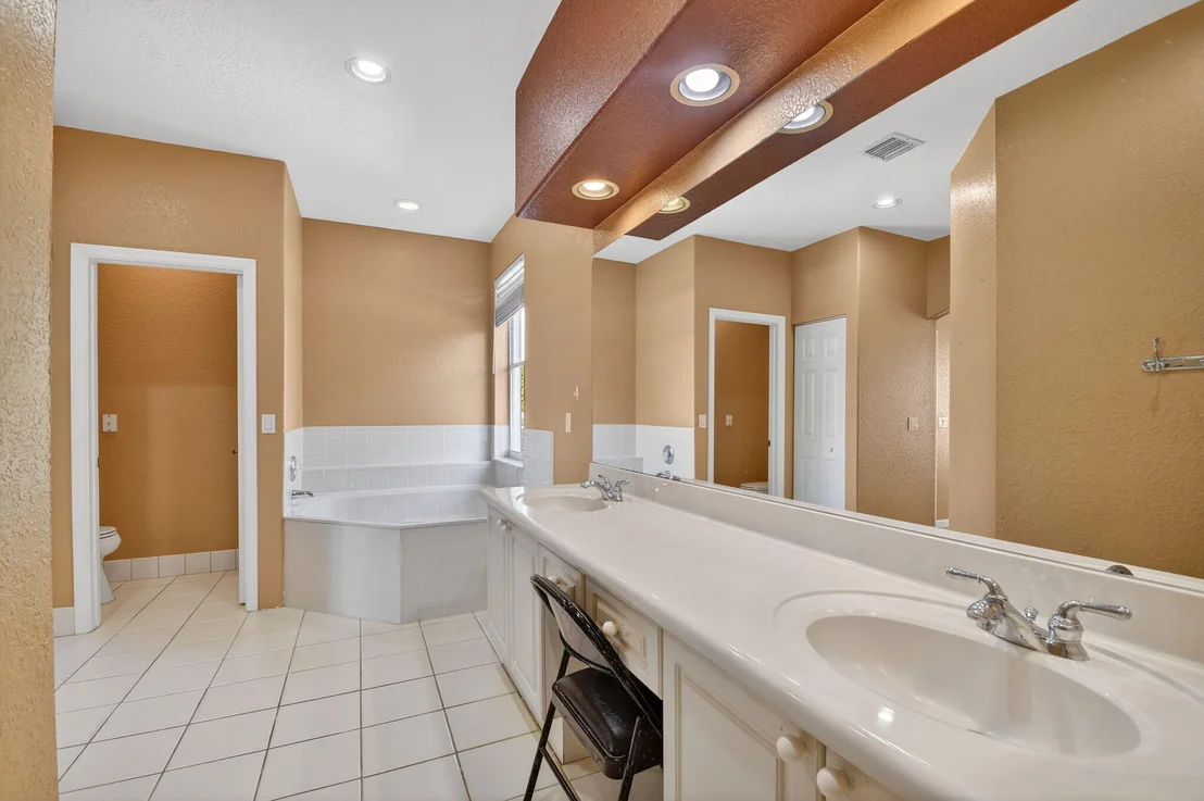Photo of 5947 Bay Hill Circle