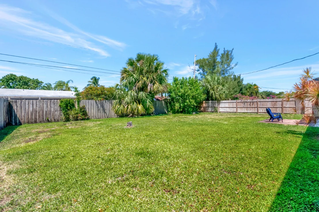 Photo of 525 Ibis Drive