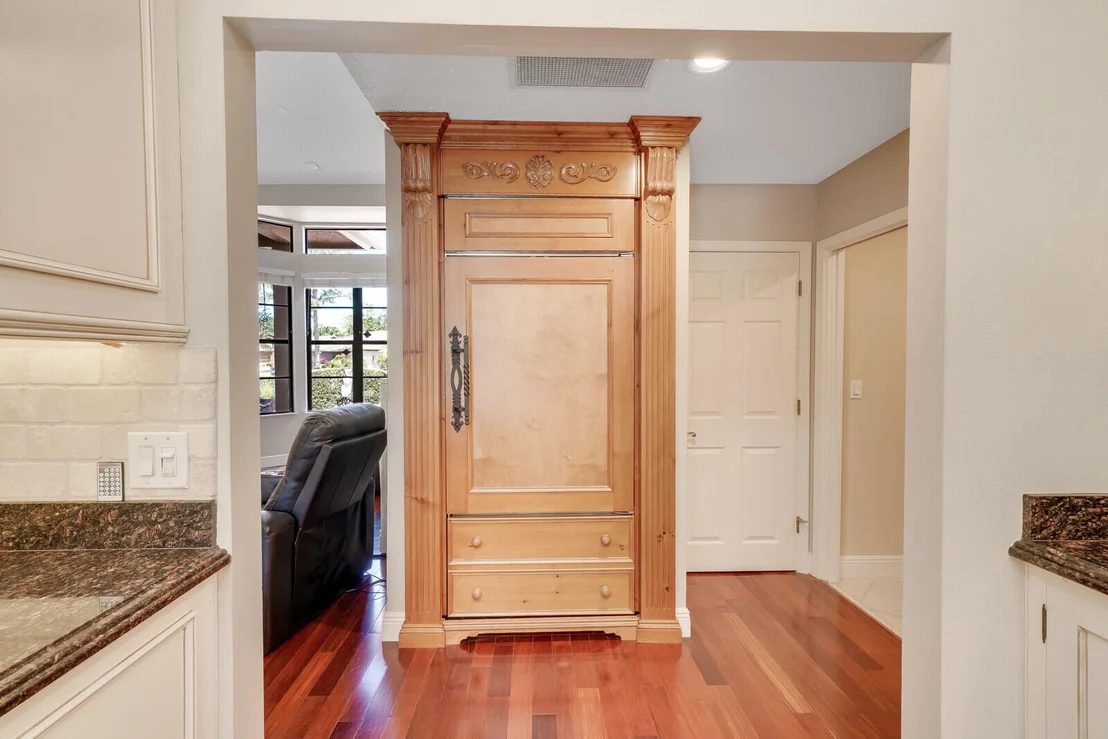 Photo of 818 Ivy Drive