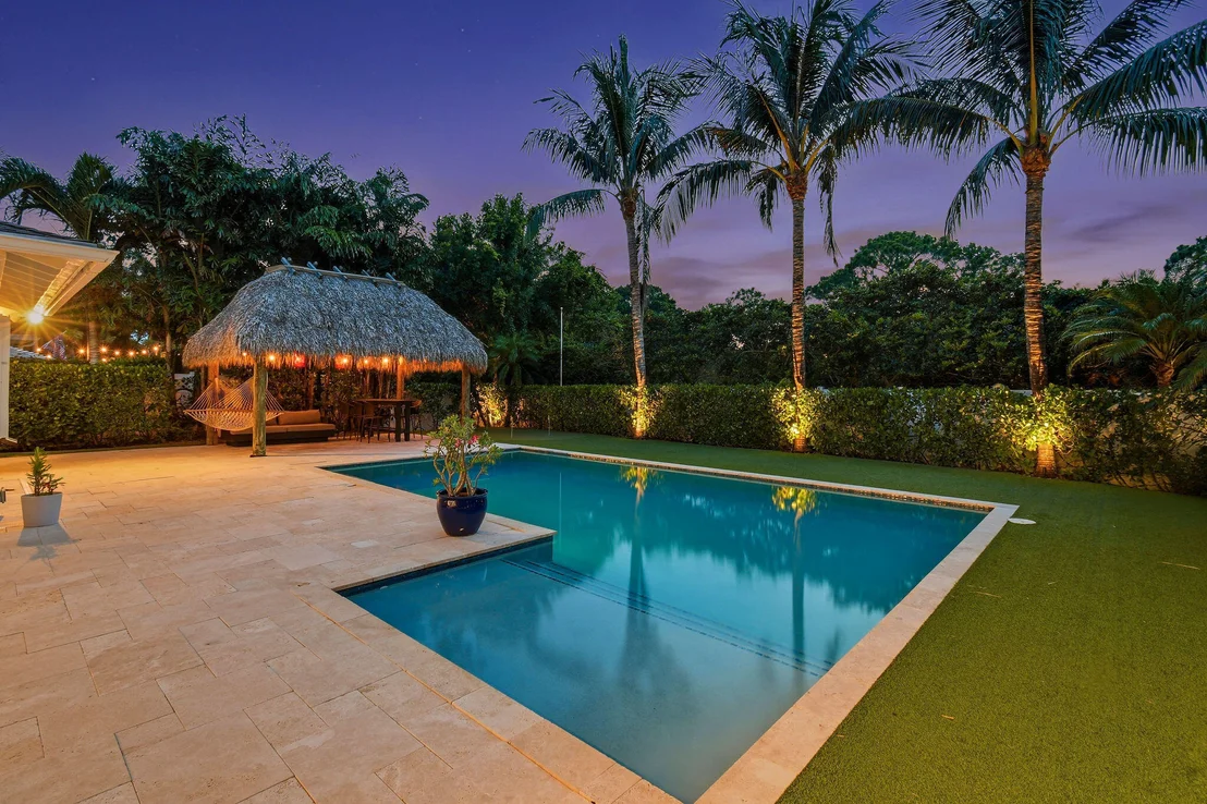 Photo of 350 Caravelle Drive