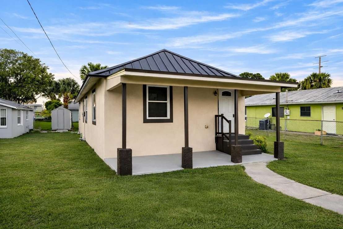 Photo of 712 SE Bayou Avenue