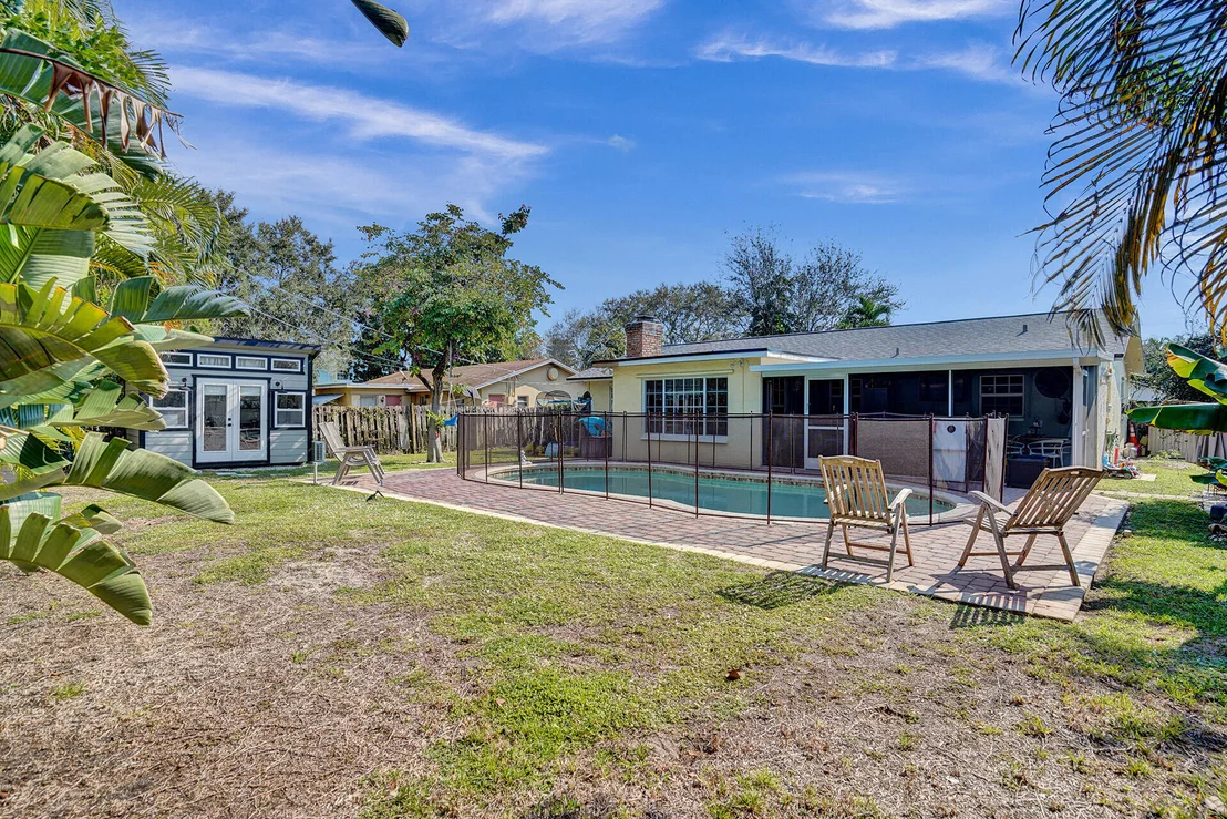 Photo of 357 NW 23rd Street
