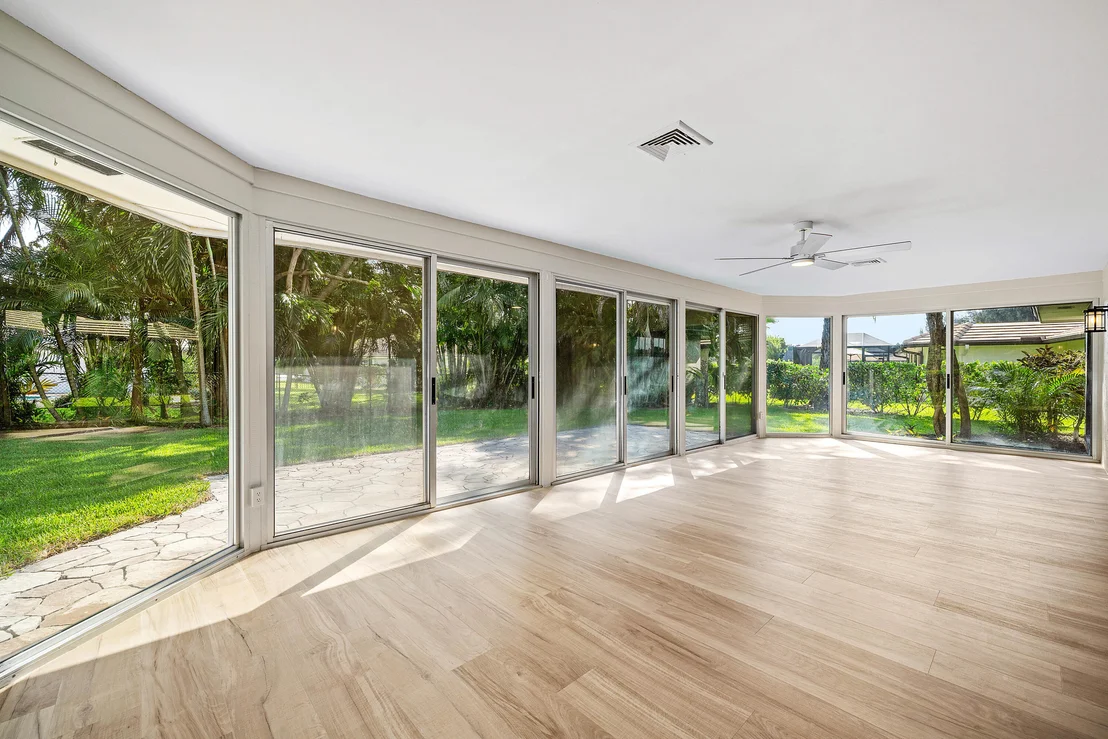 Photo of 433 Pine Villa Drive