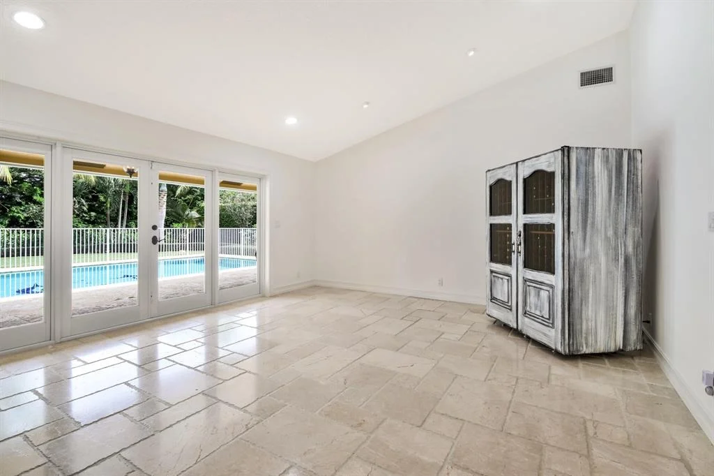 Photo of 4443 Pine Tree Drive