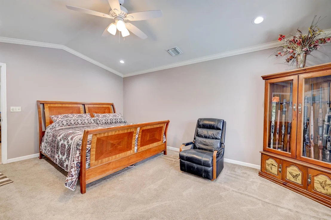 Photo of 8680 Moco Lane