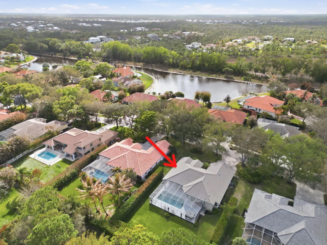 Photo of 159 N River Drive E