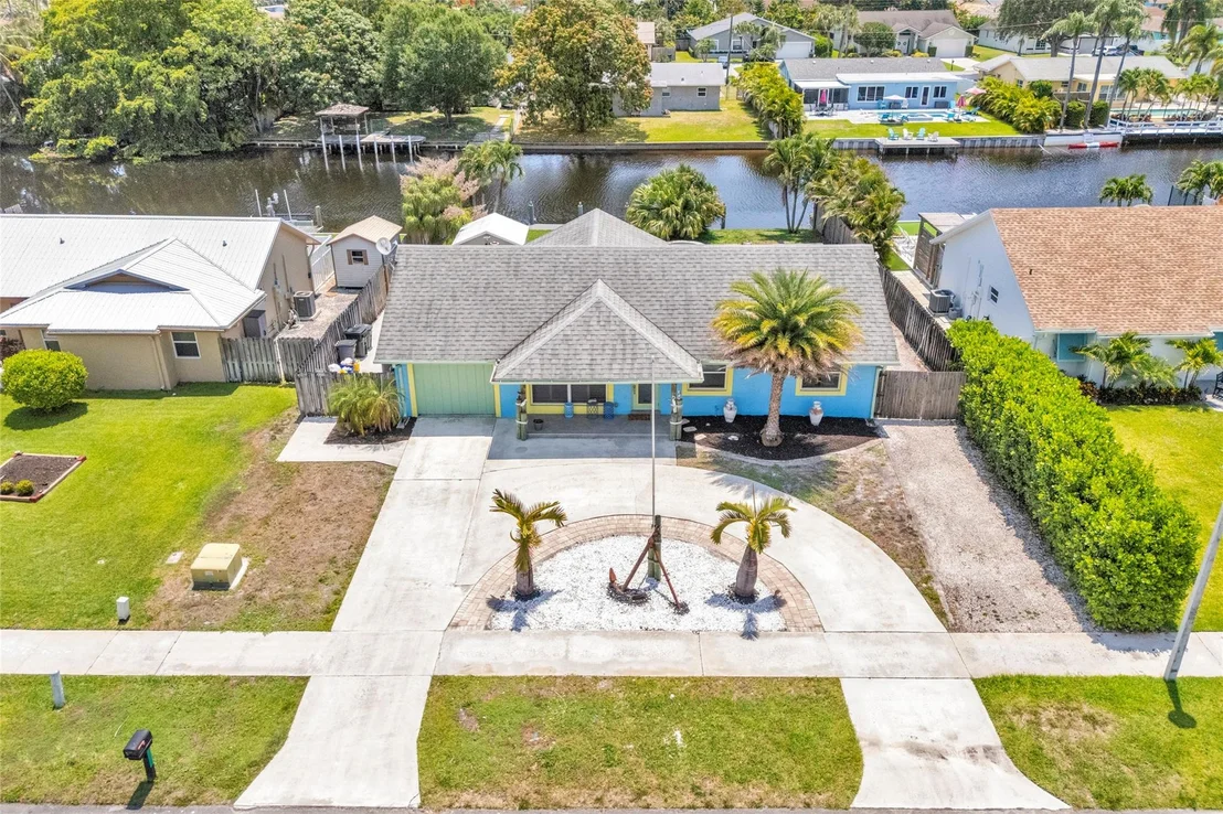 Photo of 2919 Cormorant Road