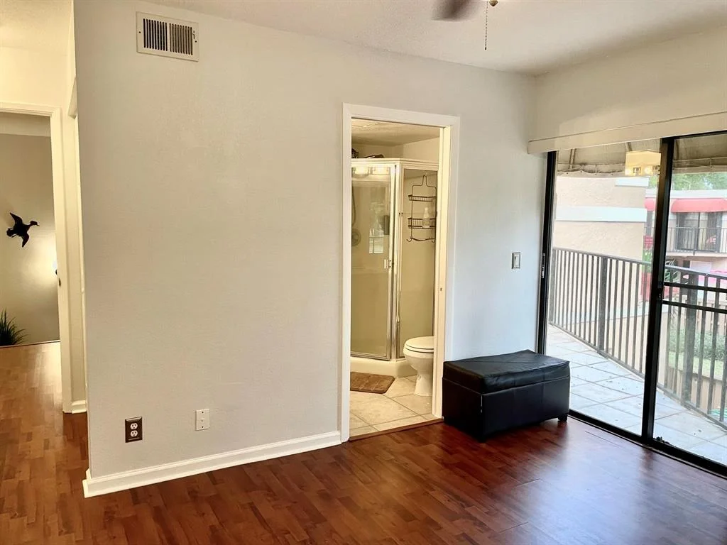 Photo of Unit B at 8171 Thames B Boulevard