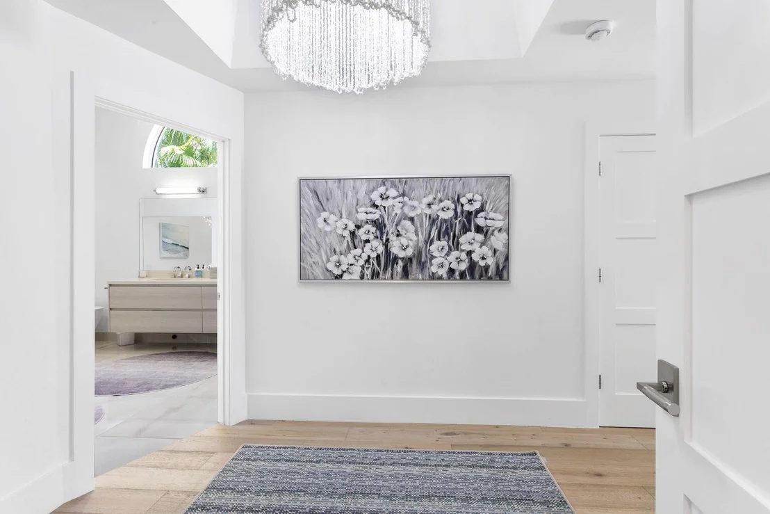 Photo of 215 Island Drive