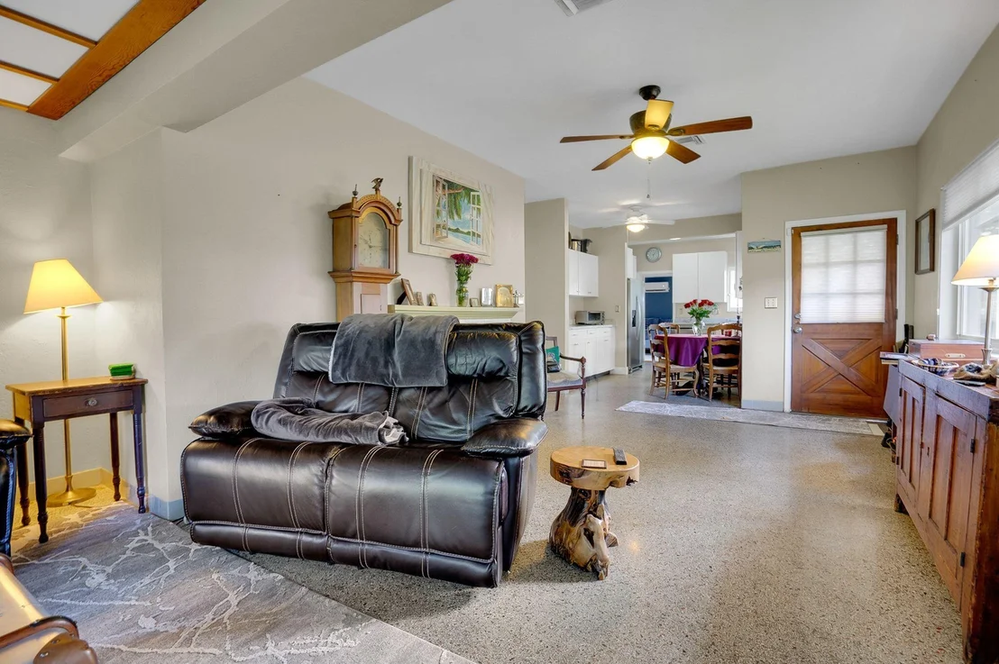 Photo of 312 Gulfstream Boulevard