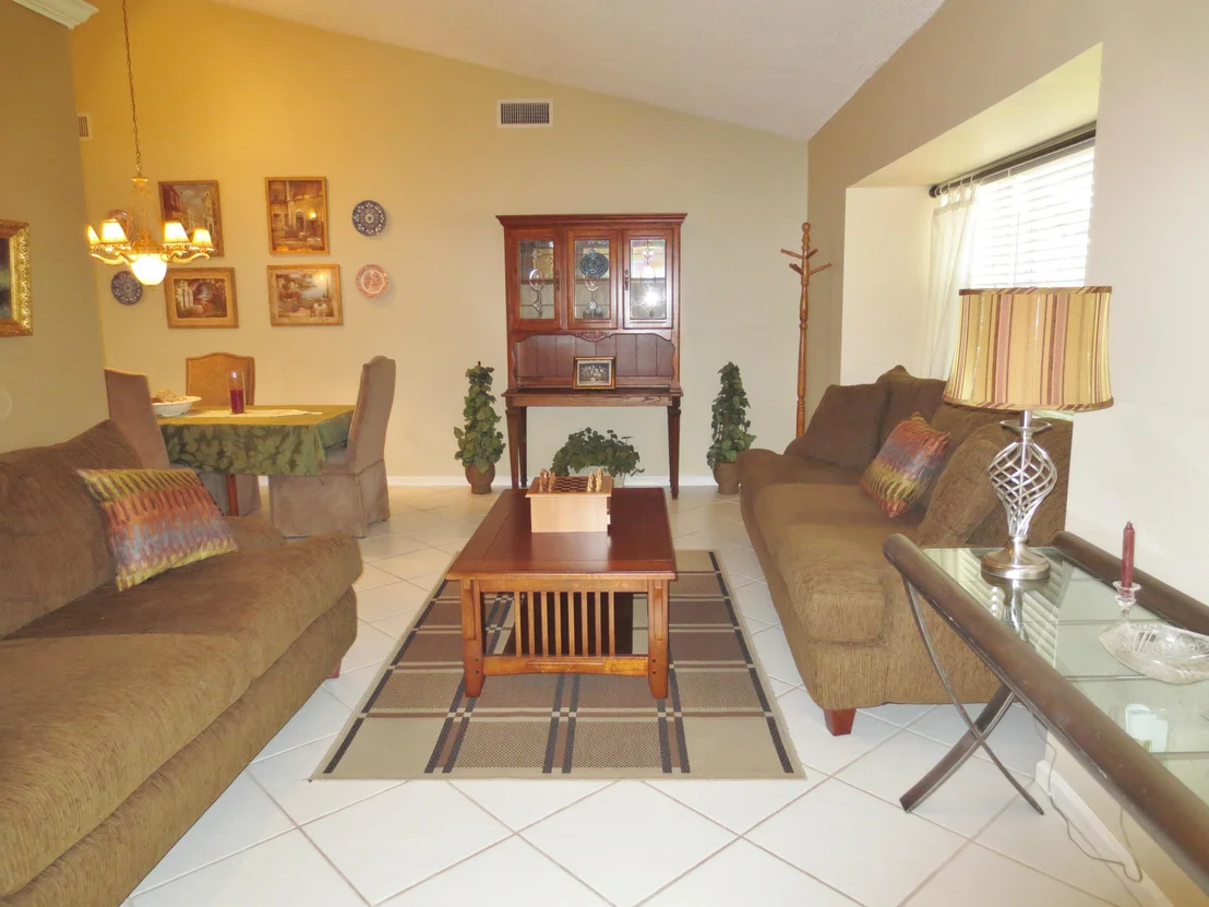 Photo of 986 Cherry Lane