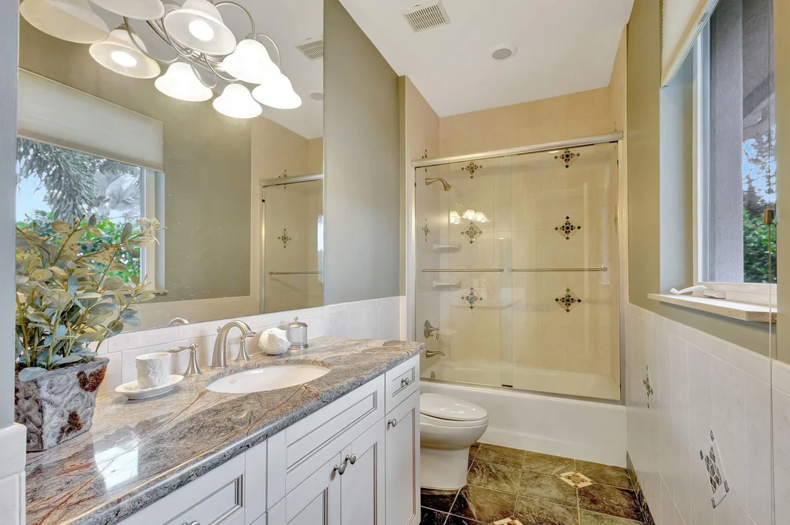 Photo of 2330 Tecumseh Circle