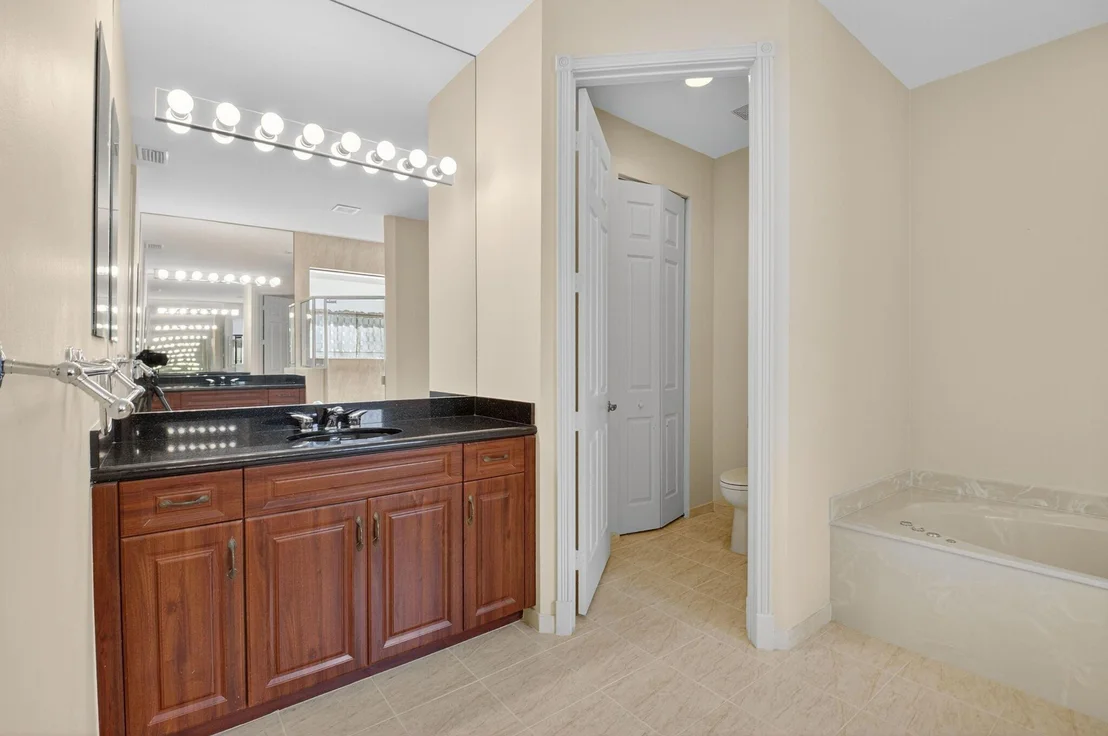 Photo of 14619 Jetty Lane