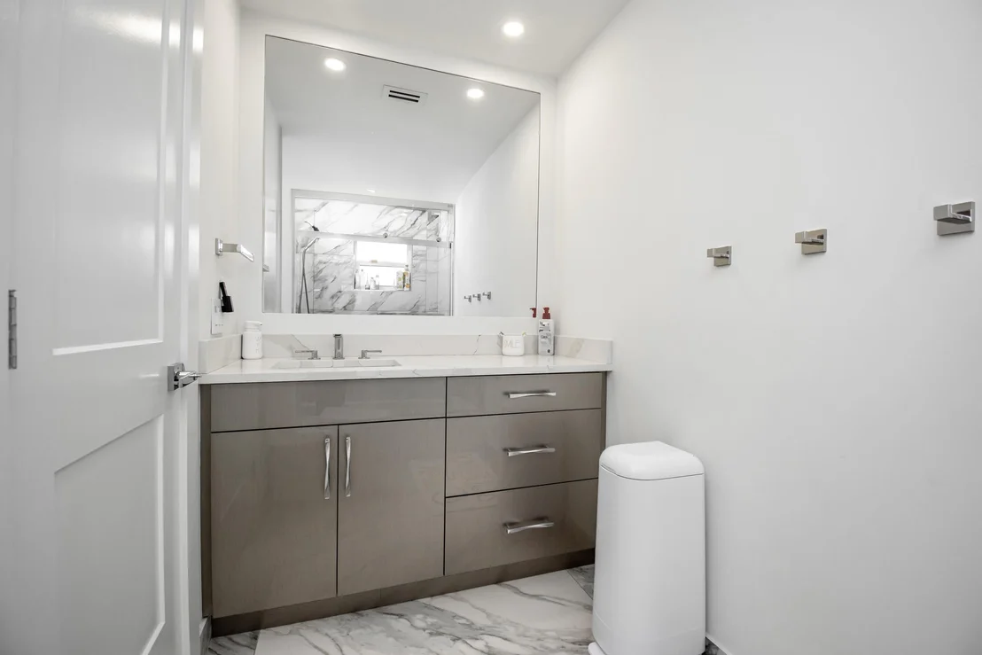 Photo of 7484 Malibu Crescent