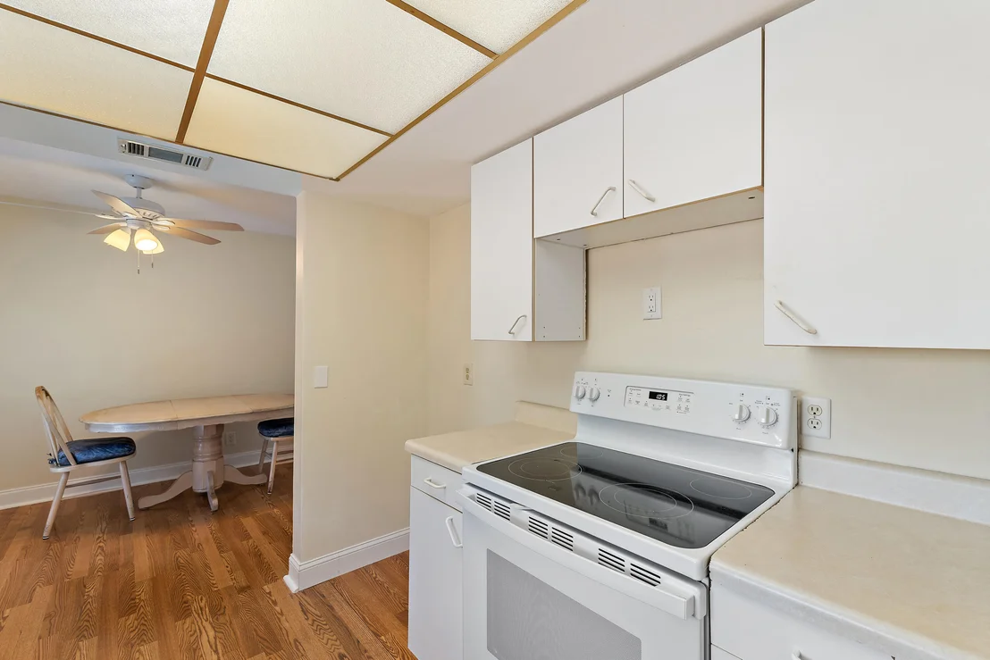 Photo of 815 W Laird Drive