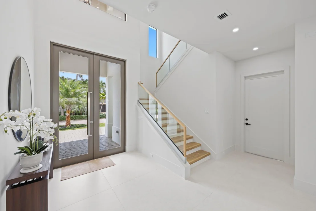 Photo of 1160 Emerald Drive