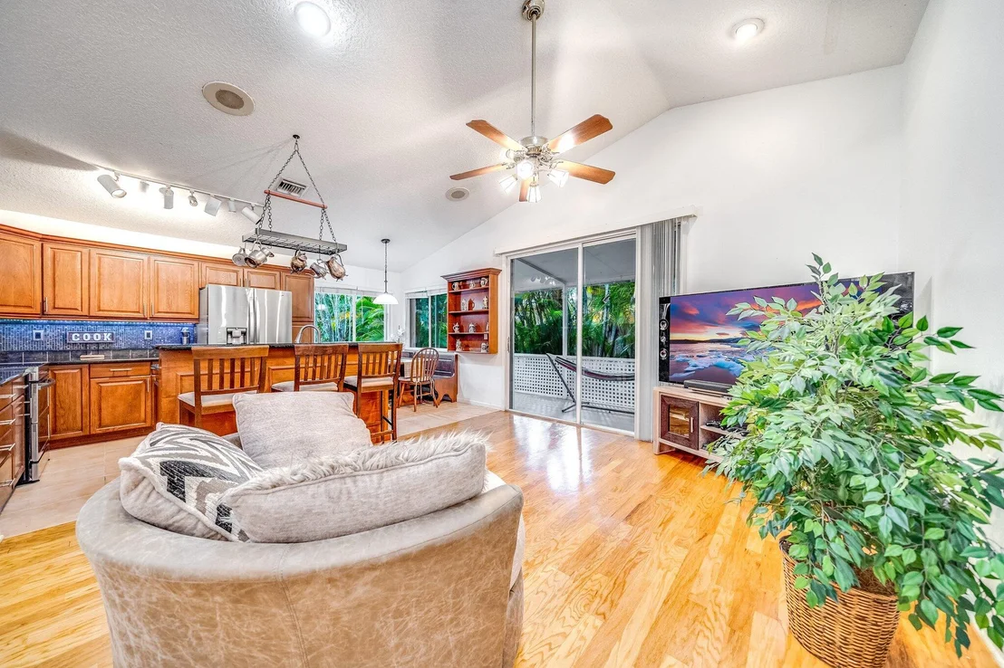 Photo of 1429 Banyan Circle