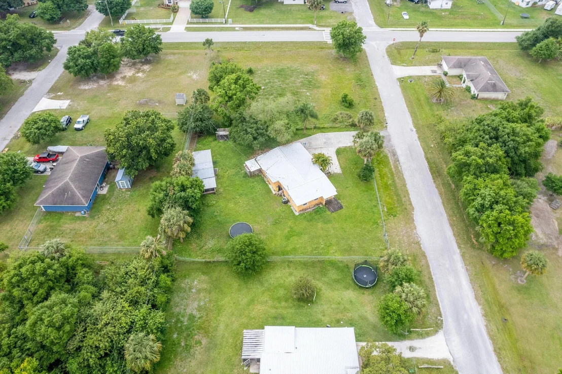 Photo of 3670 NW 27th Avenue