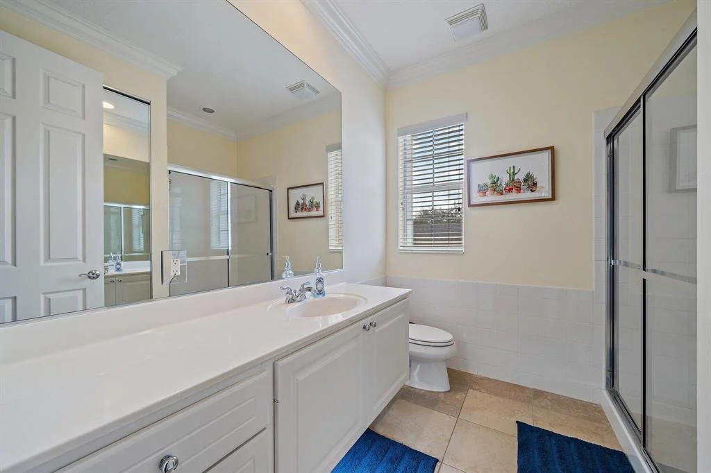 Photo of 338 Caravelle Drive