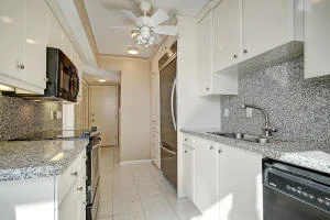 Photo of Unit 4E at 2000 S Ocean Boulevard