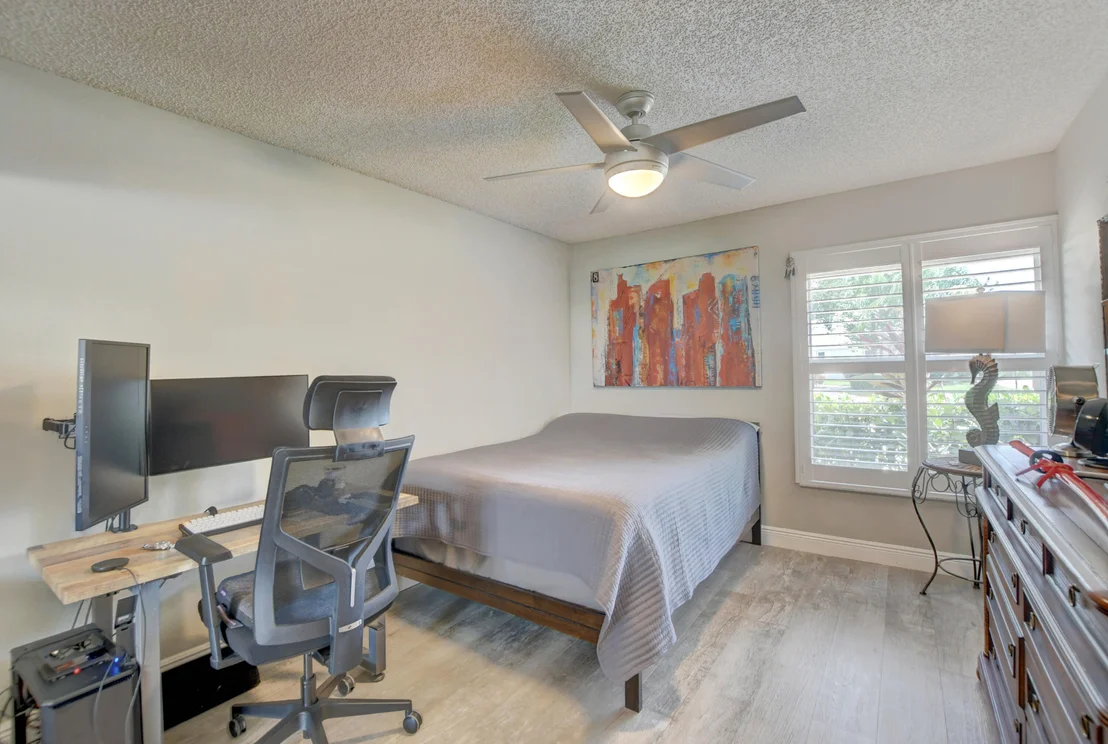 Photo of 800 Walnut Terrace