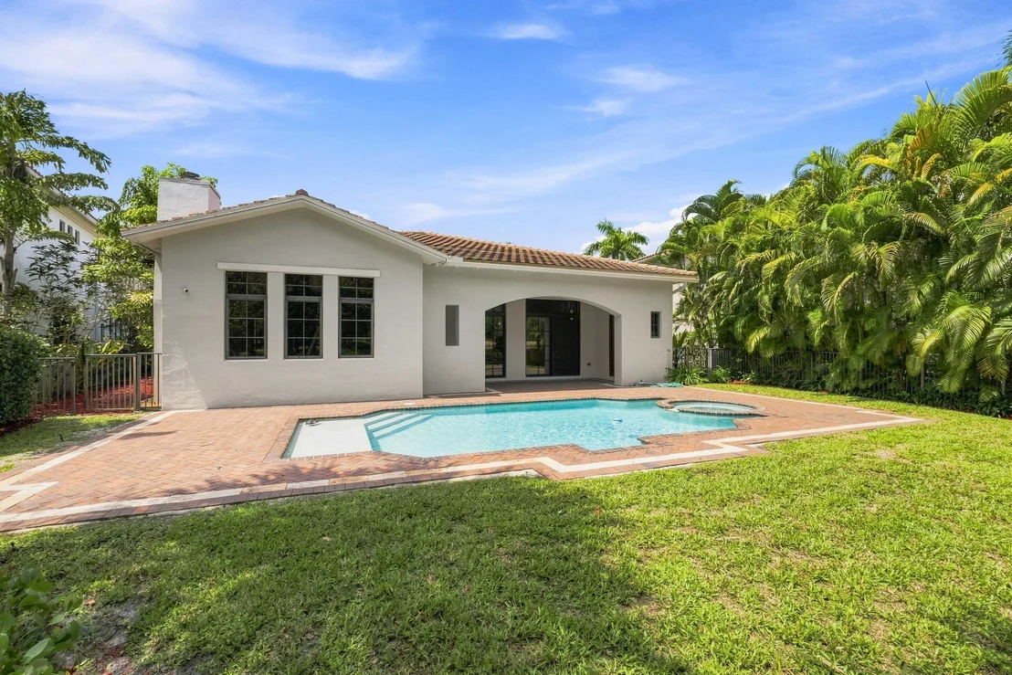 Photo of 8166 Emerald Avenue