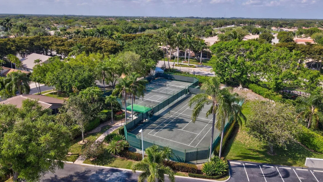 Photo of 7404 Falls Road W